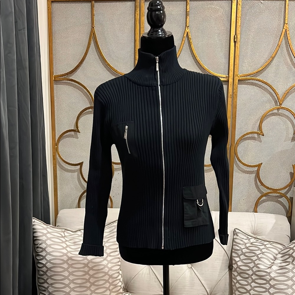 Chic Black Ribbed Zip-Up Jacket S/M